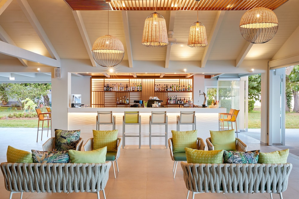 Delfinia Hotel — Restaurant & bars in Moraitika, Ionian Islands