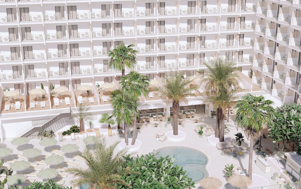 TANGERINE by HONNE Hotels — Hotel building in Magaluf, Balearic Islands
