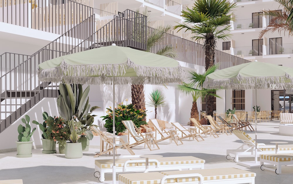 TANGERINE by HONNE Hotels — Hotel building in Magaluf, Balearic Islands