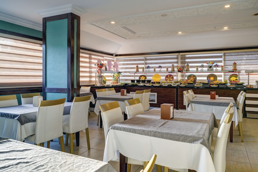 Ergun Hotel — Restaurant & bars in Alanya