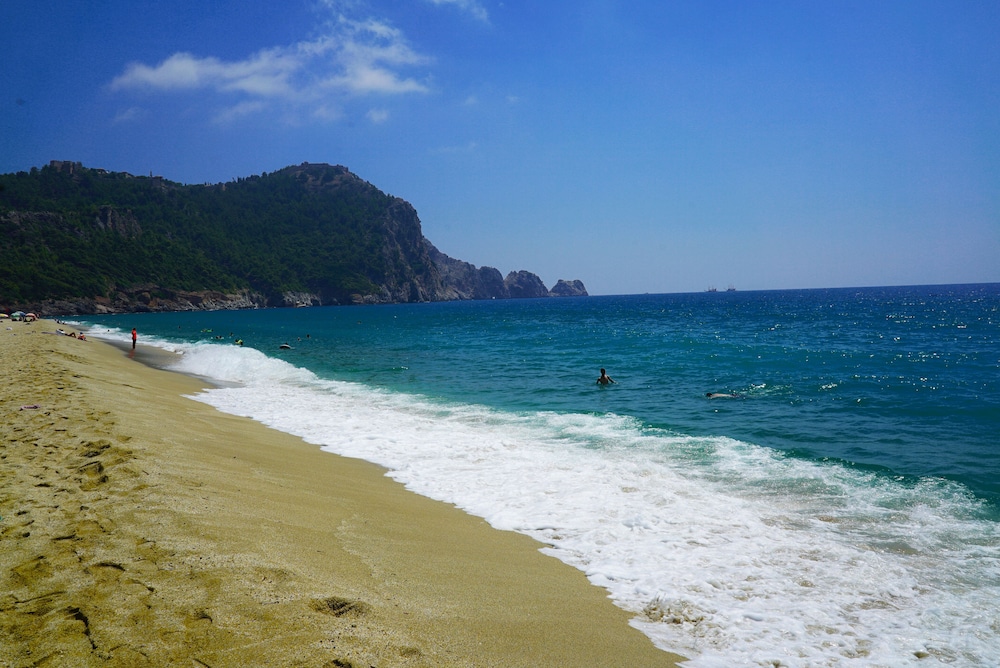 Ergun Hotel — Beach in Alanya