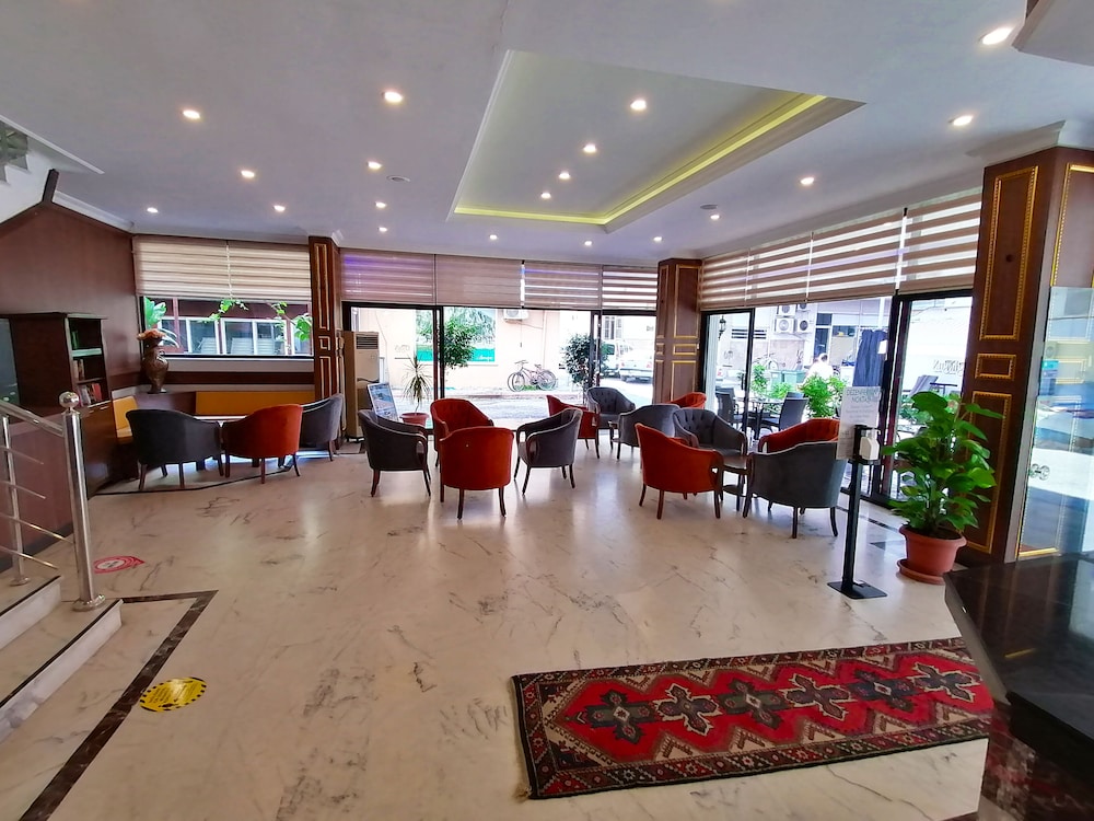 Ergun Hotel — Hotel building in Alanya