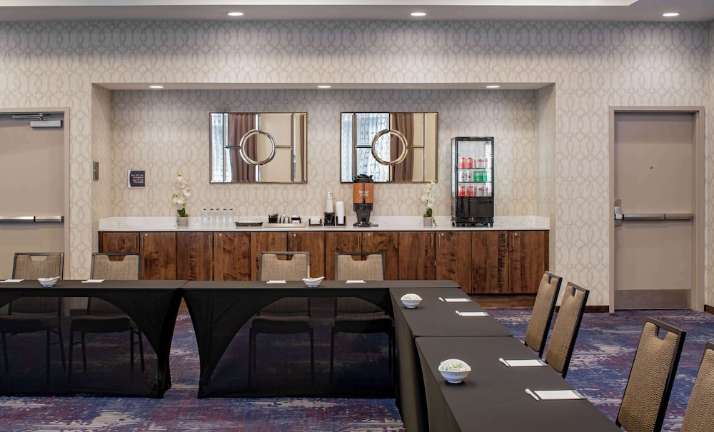 Homewood Suites by Hilton New Orleans French Quarter — Restaurant & bars in New Orleans, Louisiana