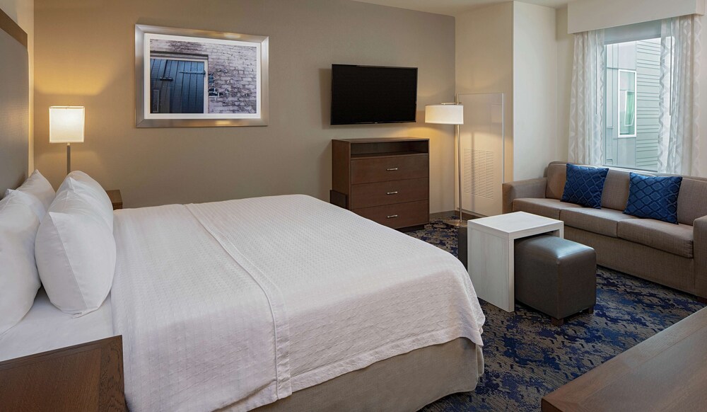 Homewood Suites by Hilton New Orleans French Quarter — Hotel rooms in New Orleans, Louisiana