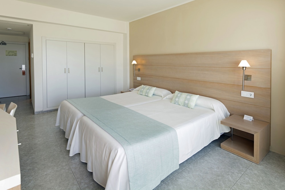 Hotel HSM Golden Playa — Hotel rooms in Playa de Palma, Balearic Islands