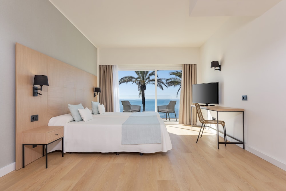 Hotel HSM Golden Playa — Hotel rooms in Playa de Palma, Balearic Islands