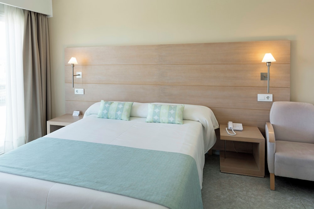 Hotel HSM Golden Playa — Hotel rooms in Playa de Palma, Balearic Islands