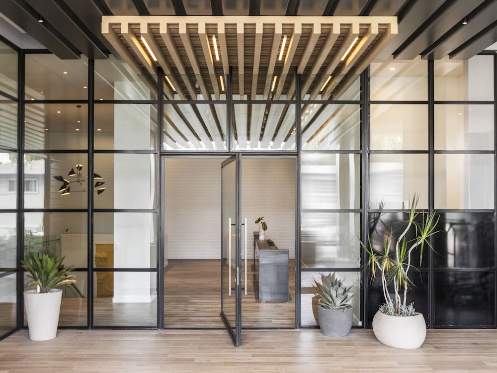 Kimpton Everly Hotel Hollywood by IHG — Hotel building in Los Angeles, California