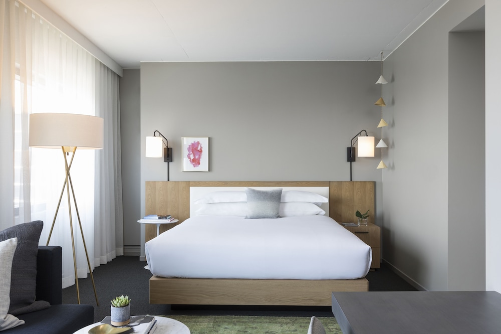 Kimpton Everly Hotel Hollywood by IHG — Hotel rooms in Los Angeles, California