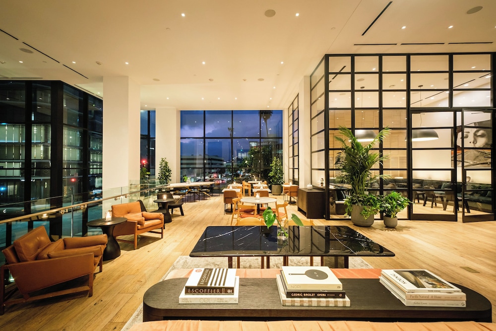 Kimpton Everly Hotel Hollywood by IHG — Restaurant & bars in Los Angeles, California