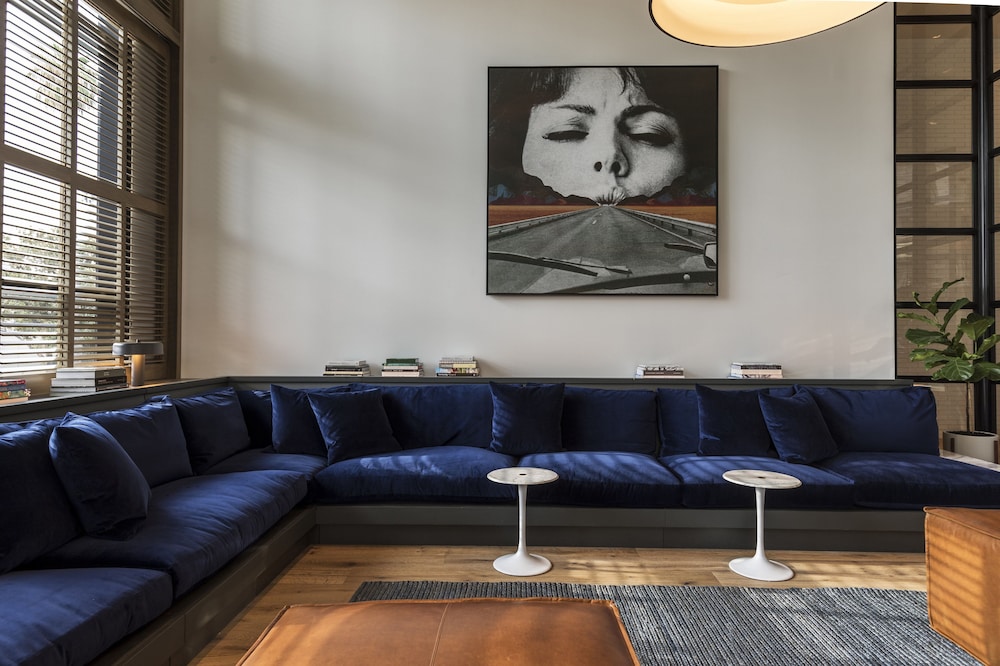 Kimpton Everly Hotel Hollywood by IHG — Hotel rooms in Los Angeles, California