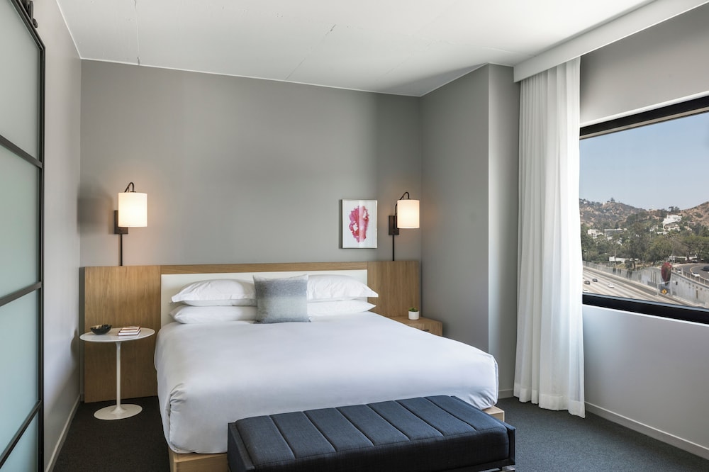 Kimpton Everly Hotel Hollywood by IHG — Hotel rooms in Los Angeles, California