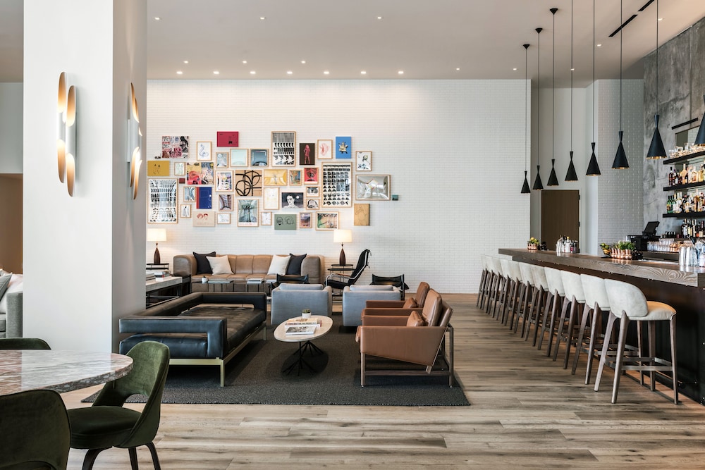 Kimpton Everly Hotel Hollywood by IHG — Restaurant & bars in Los Angeles, California
