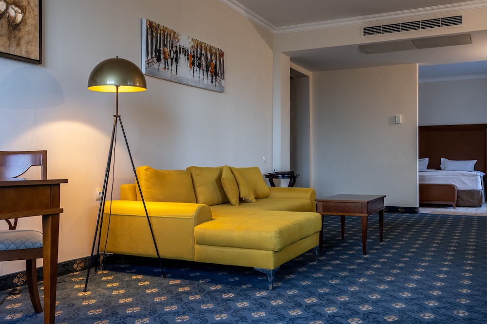 Primoretz Grand Hotel & SPA — Hotel rooms in Bourgas, Burgas Region