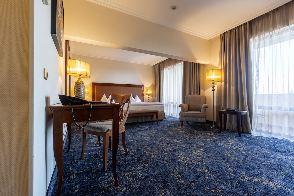 Primoretz Grand Hotel & SPA — Hotel rooms in Bourgas, Burgas Region