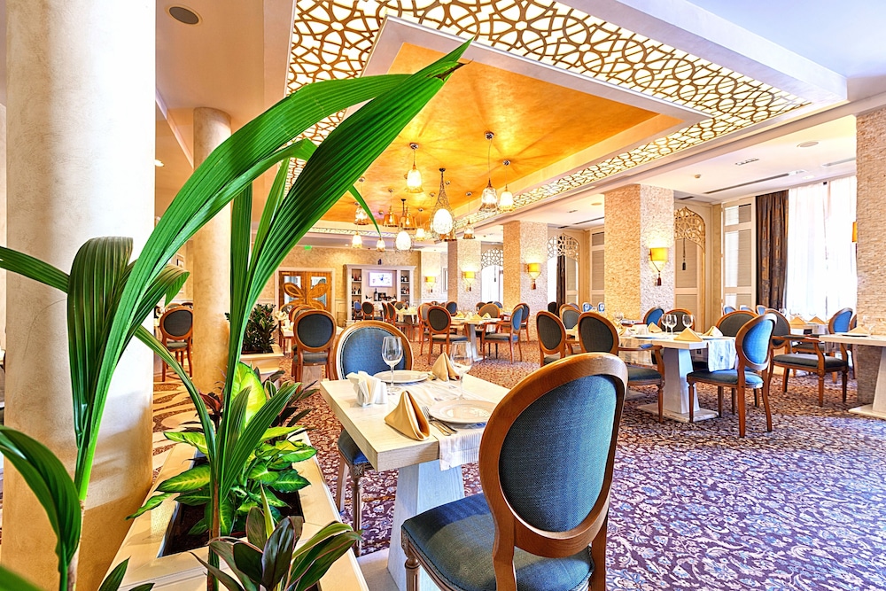 Primoretz Grand Hotel & SPA — Restaurant & bars in Bourgas, Burgas Region
