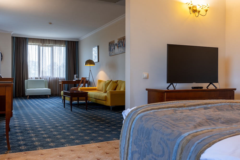 Primoretz Grand Hotel & SPA — Hotel rooms in Bourgas, Burgas Region