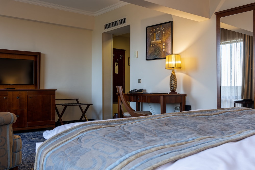 Primoretz Grand Hotel & SPA — Hotel rooms in Bourgas, Burgas Region