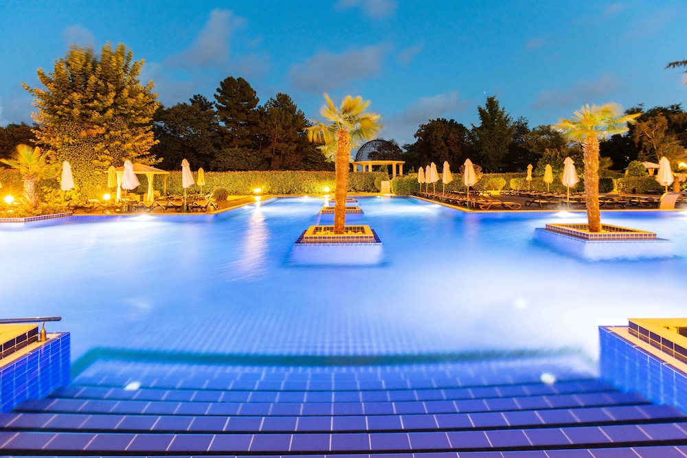 Primoretz Grand Hotel & SPA — Swimming pool in Bourgas, Burgas Region
