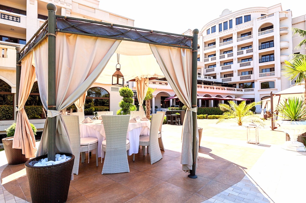 Primoretz Grand Hotel & SPA — Restaurant & bars in Bourgas, Burgas Region