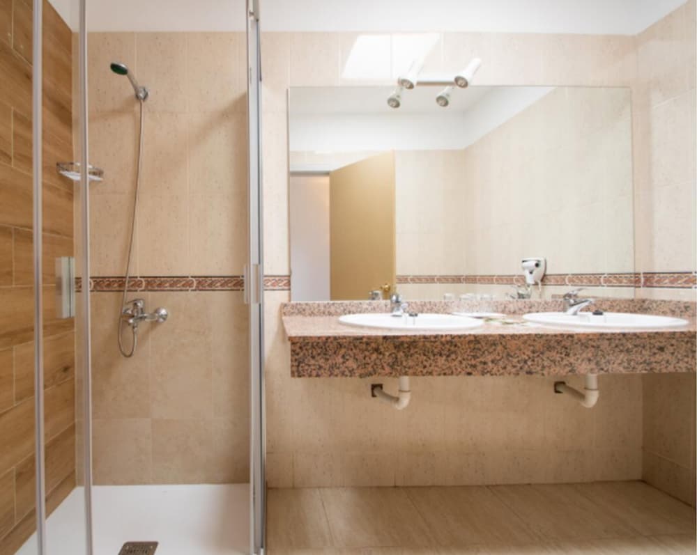 HL Club Playa Blanca Hotel — Hotel rooms in Playa Blanca, Canary Islands