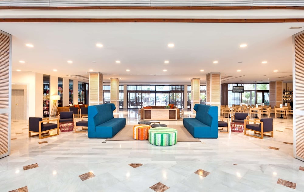 Barceló Cabo de Gata — Hotel building in Almeria, Andalusia