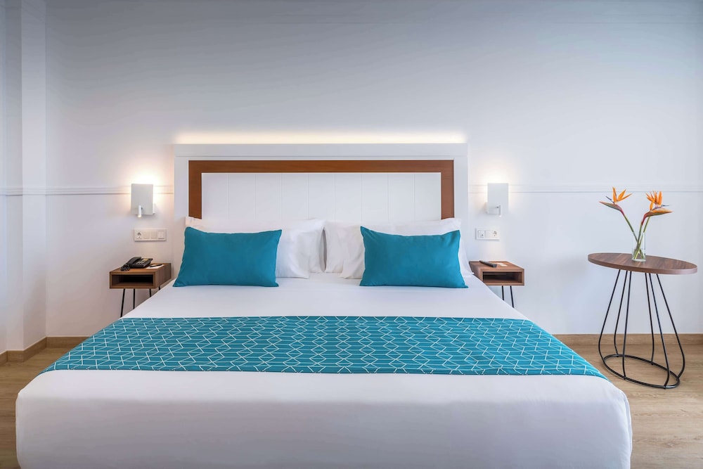 Barceló Cabo de Gata — Hotel rooms in Almeria, Andalusia