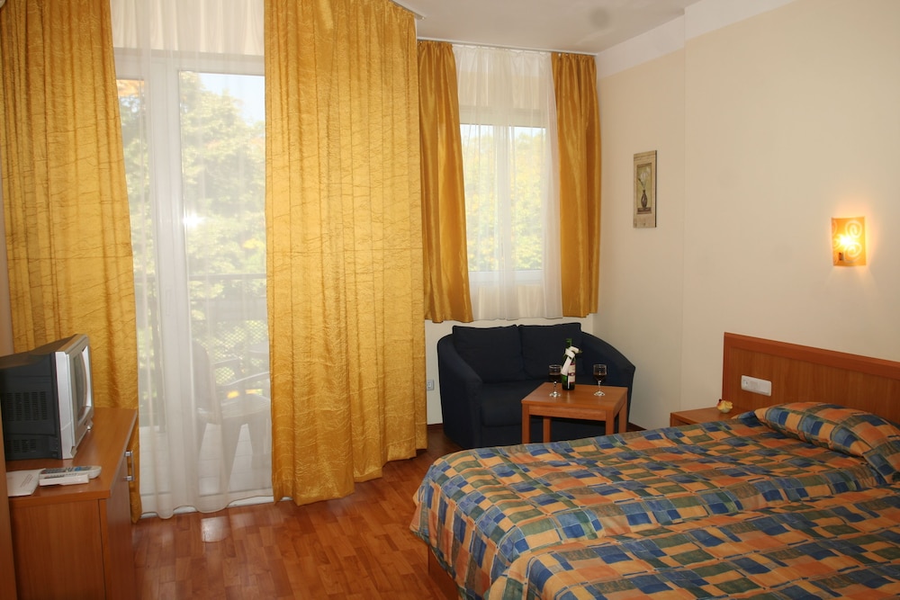 Joya Park Complex — Hotel rooms in Golden Sands, Varna Region