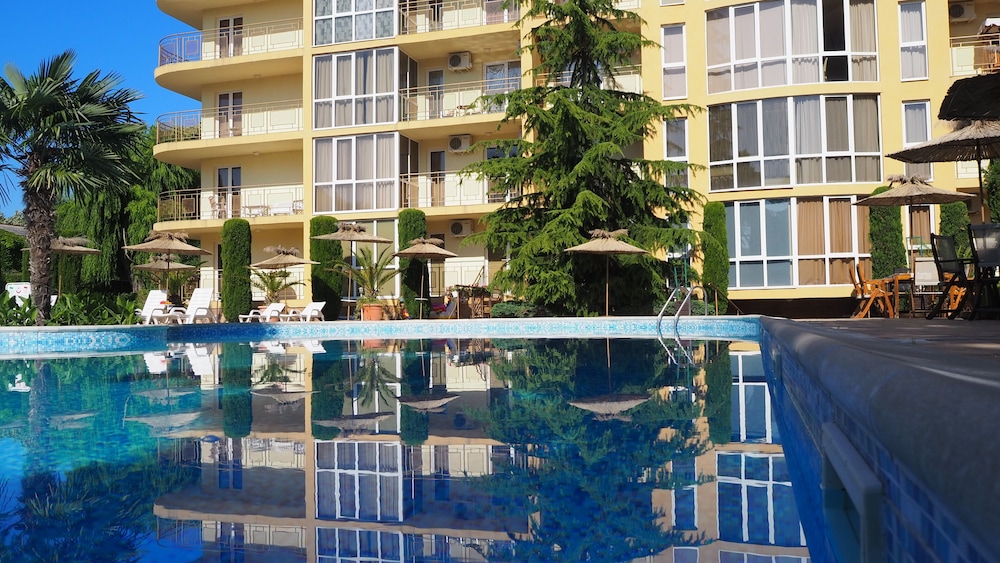 Joya Park Complex — Swimming pool in Golden Sands, Varna Region