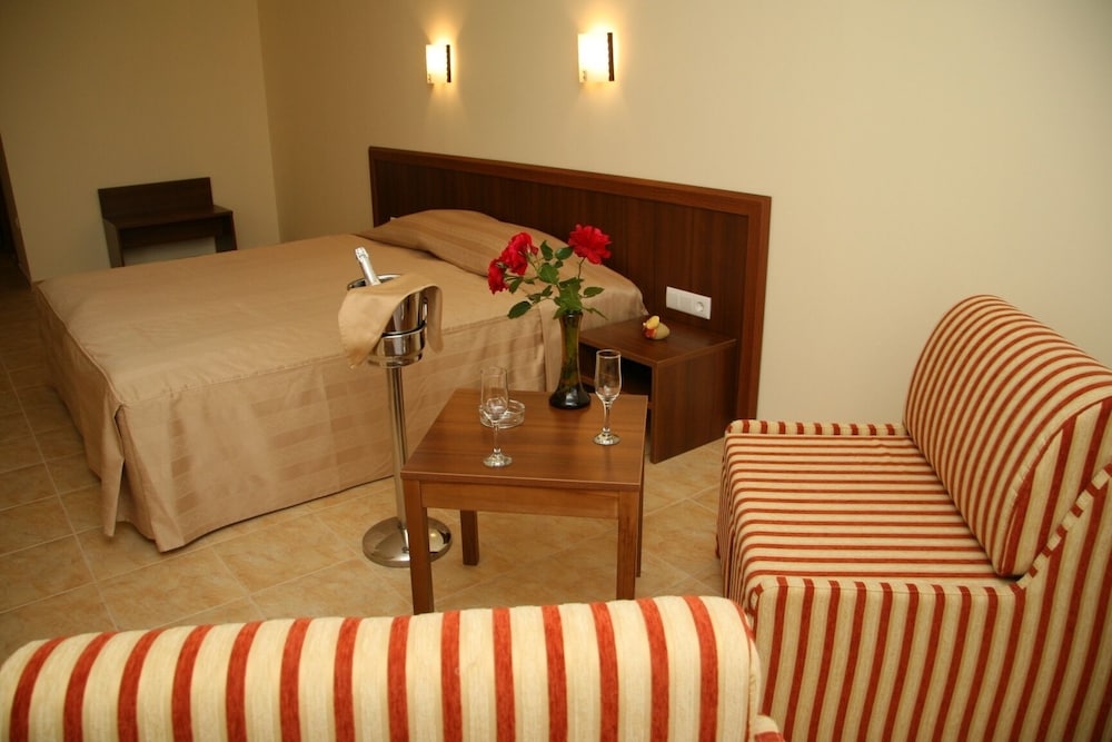 Joya Park Complex — Hotel rooms in Golden Sands, Varna Region