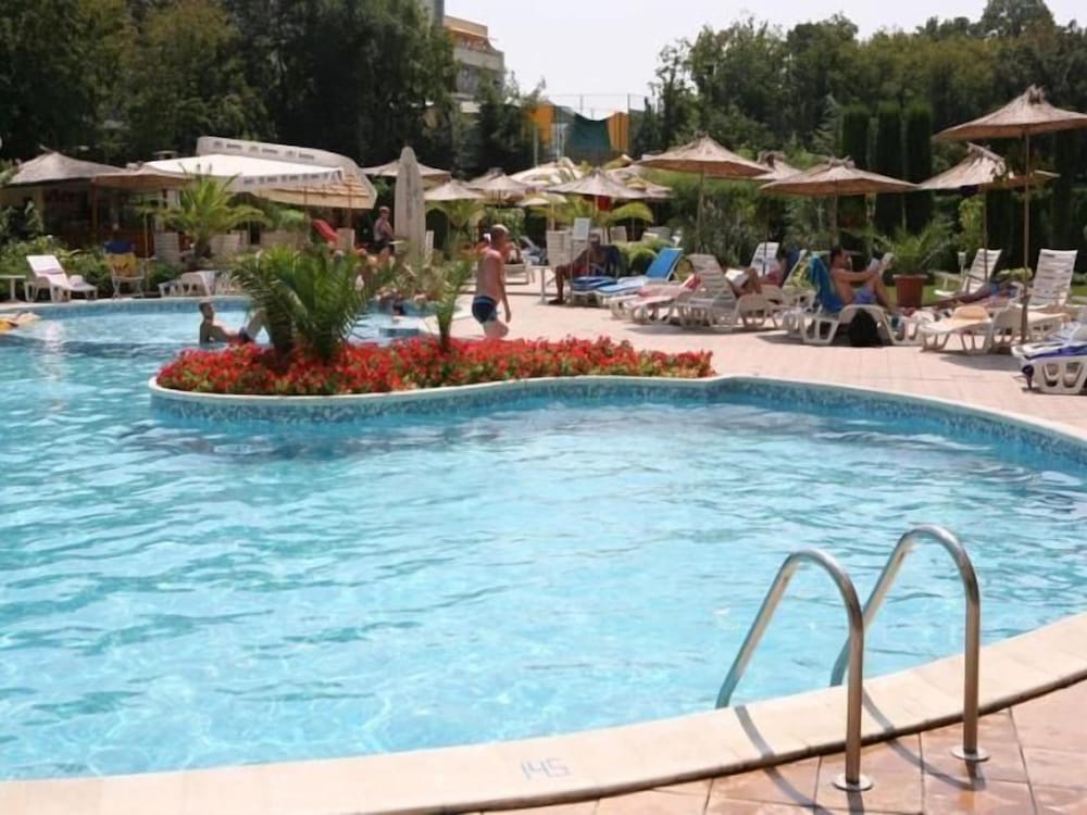 Joya Park Complex — Swimming pool in Golden Sands, Varna Region