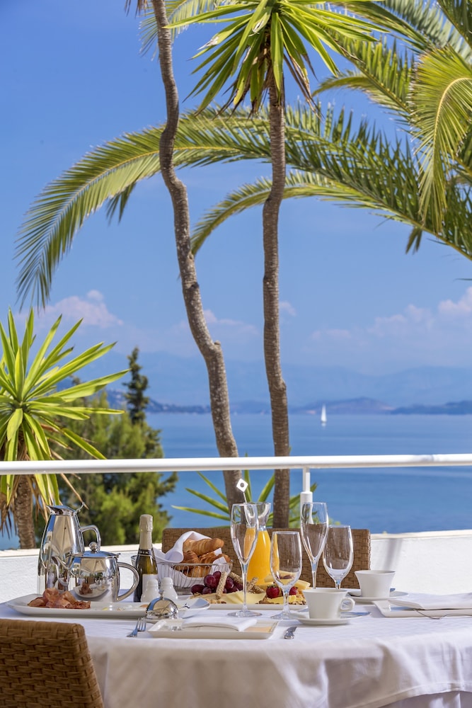 Kontokali Bay Resort & Spa — Restaurant in Kontokali, Ionian Islands