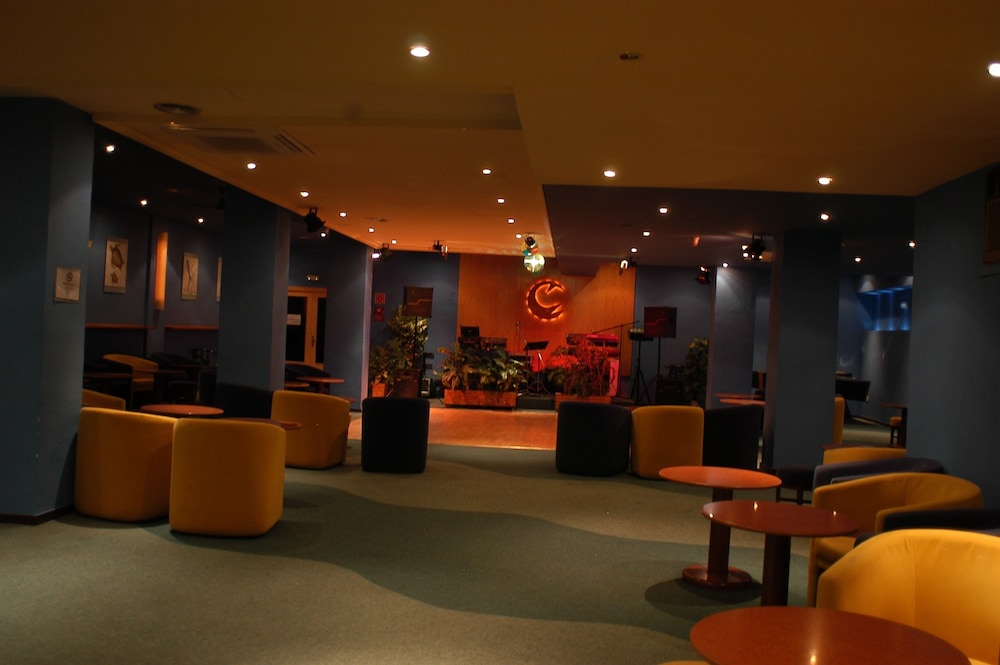 Hotel La Barracuda — Restaurant & bars in Torremolinos, Andalusia