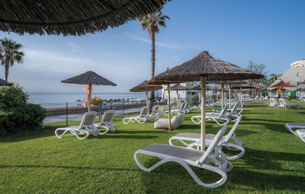 Hotel La Barracuda — Beach in Torremolinos, Andalusia