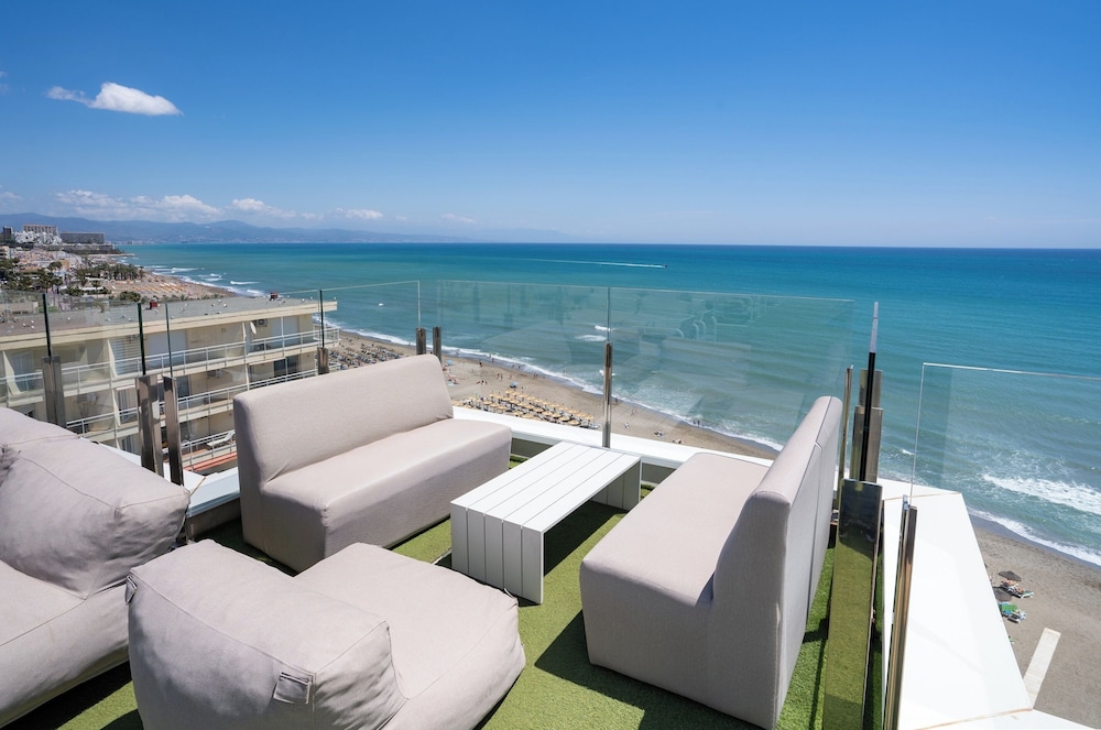 Hotel La Barracuda — Beach in Torremolinos, Andalusia