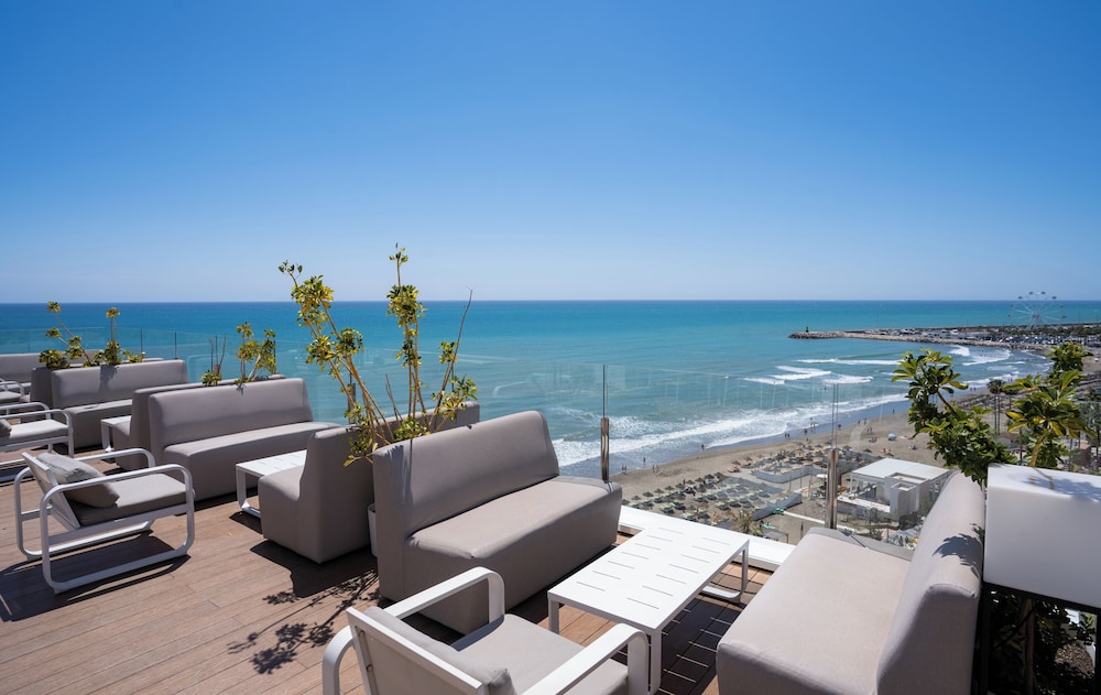 Hotel La Barracuda — Beach in Torremolinos, Andalusia
