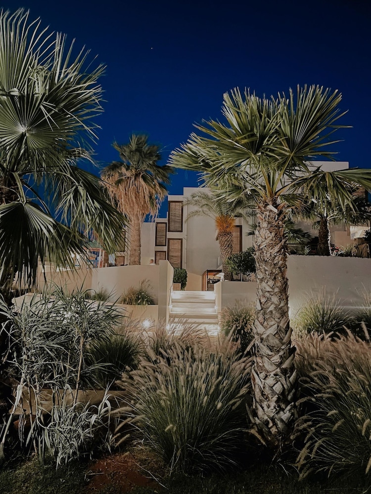 Aelius Hotel & Spa — Hotel building in Gouves
