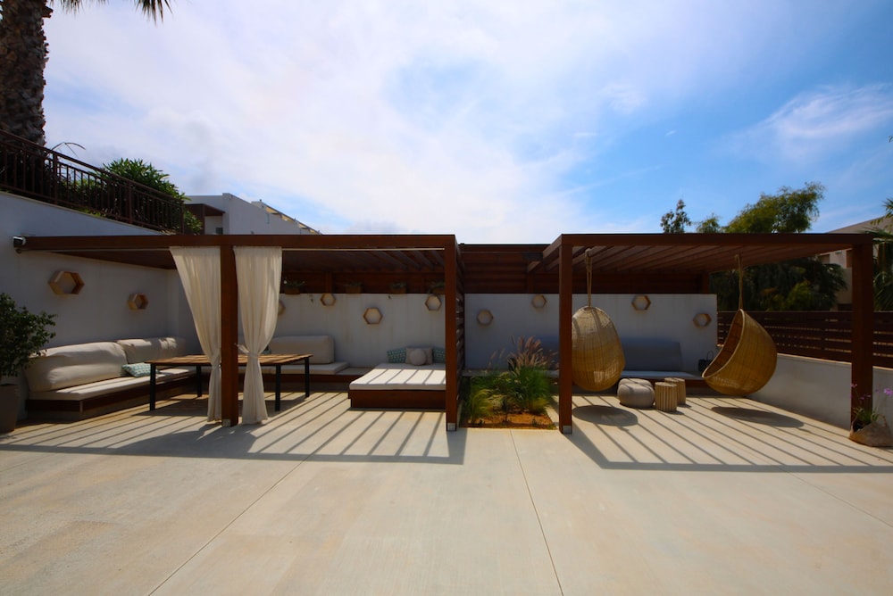 Aelius Hotel & Spa — Restaurant & bars in Gouves