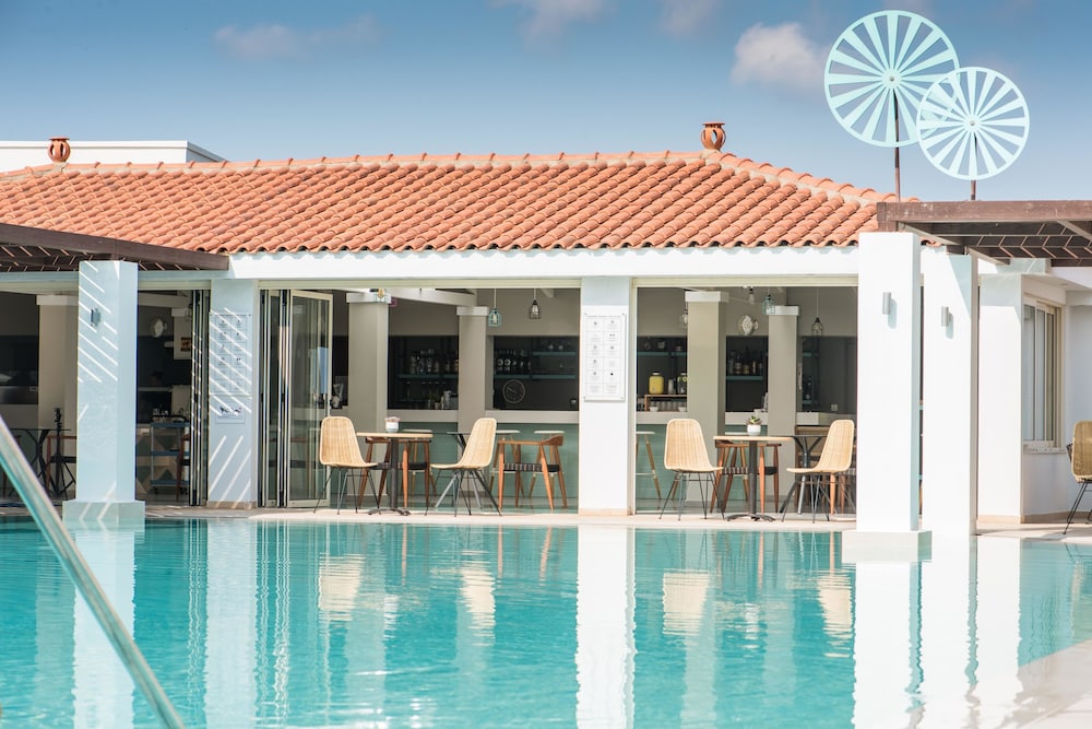 Aelius Hotel & Spa — Restaurant & bars in Gouves