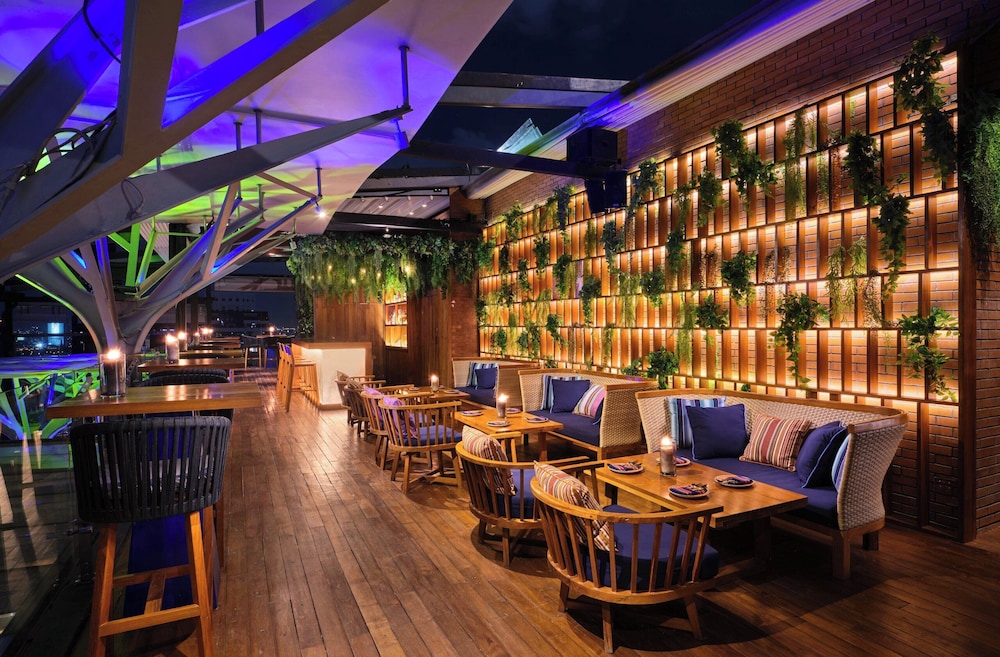 Fraser Suites Sukhumvit, Bangkok — Restaurant & bars in Bangkok, Bangkok