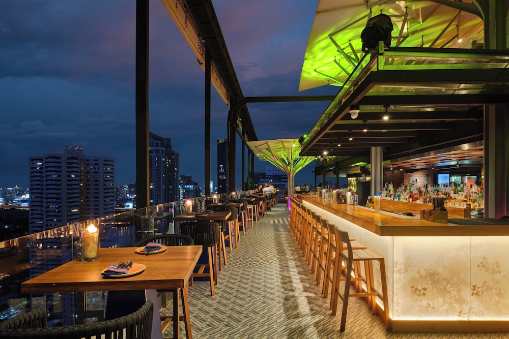 Fraser Suites Sukhumvit, Bangkok — Restaurant & bars in Bangkok, Bangkok