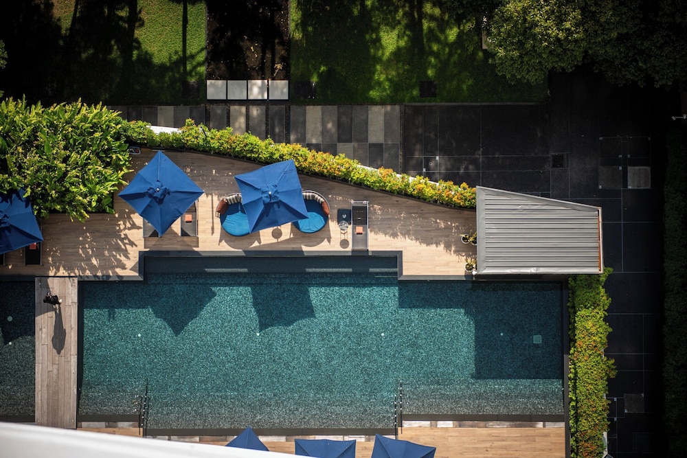 Fraser Suites Sukhumvit, Bangkok — Swimming pool in Bangkok, Bangkok