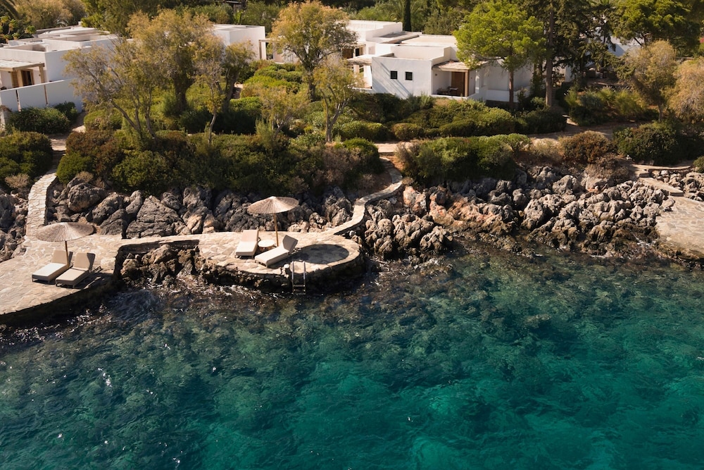 Minos Beach Art Hotel, a Member of Design Hotels — Hotel building in Ammoudara (Agios Nikolaos)