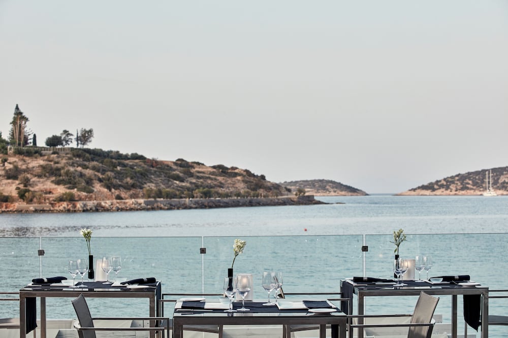 Minos Beach Art Hotel, a Member of Design Hotels — Restaurant & bars in Ammoudara (Agios Nikolaos)