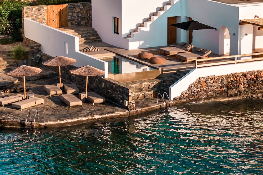 Minos Beach Art Hotel, a Member of Design Hotels — Hotel building in Ammoudara (Agios Nikolaos)
