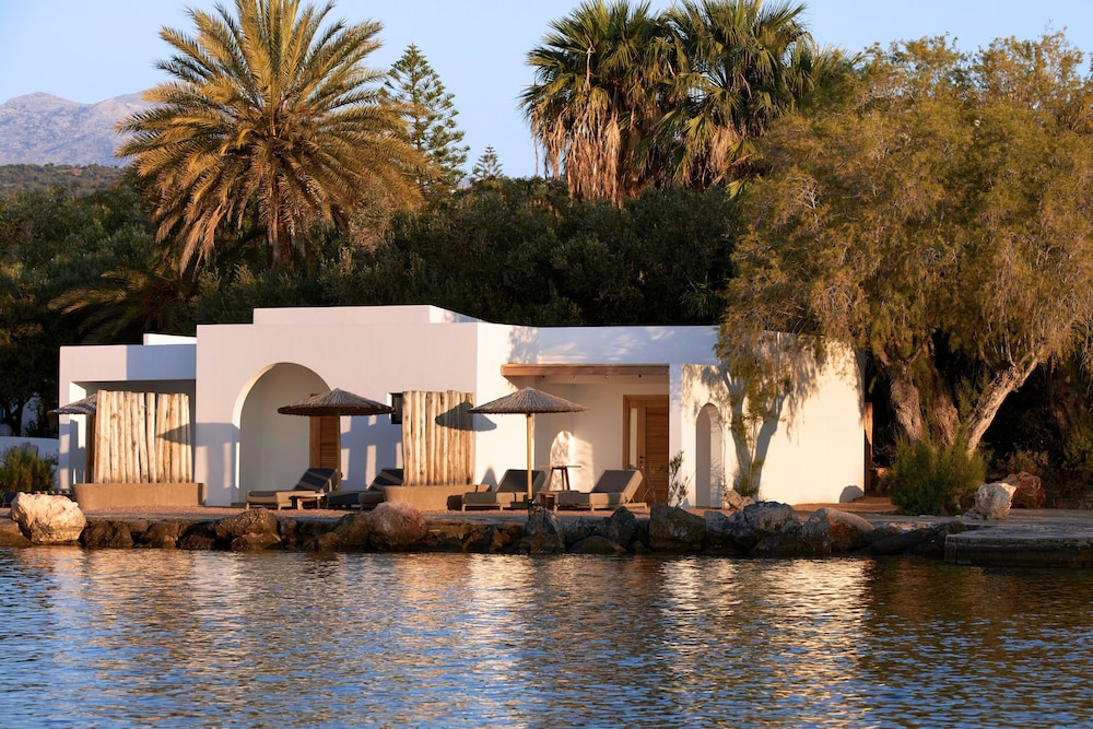 Minos Beach Art Hotel, a Member of Design Hotels — Hotel building in Ammoudara (Agios Nikolaos)