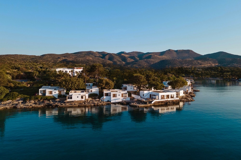 Minos Beach Art Hotel, a Member of Design Hotels — Hotel building in Ammoudara (Agios Nikolaos)