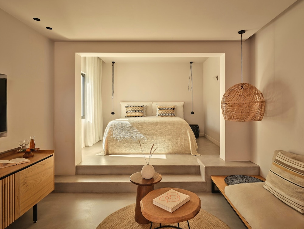 Minos Beach Art Hotel, a Member of Design Hotels — Hotel rooms in Ammoudara (Agios Nikolaos)