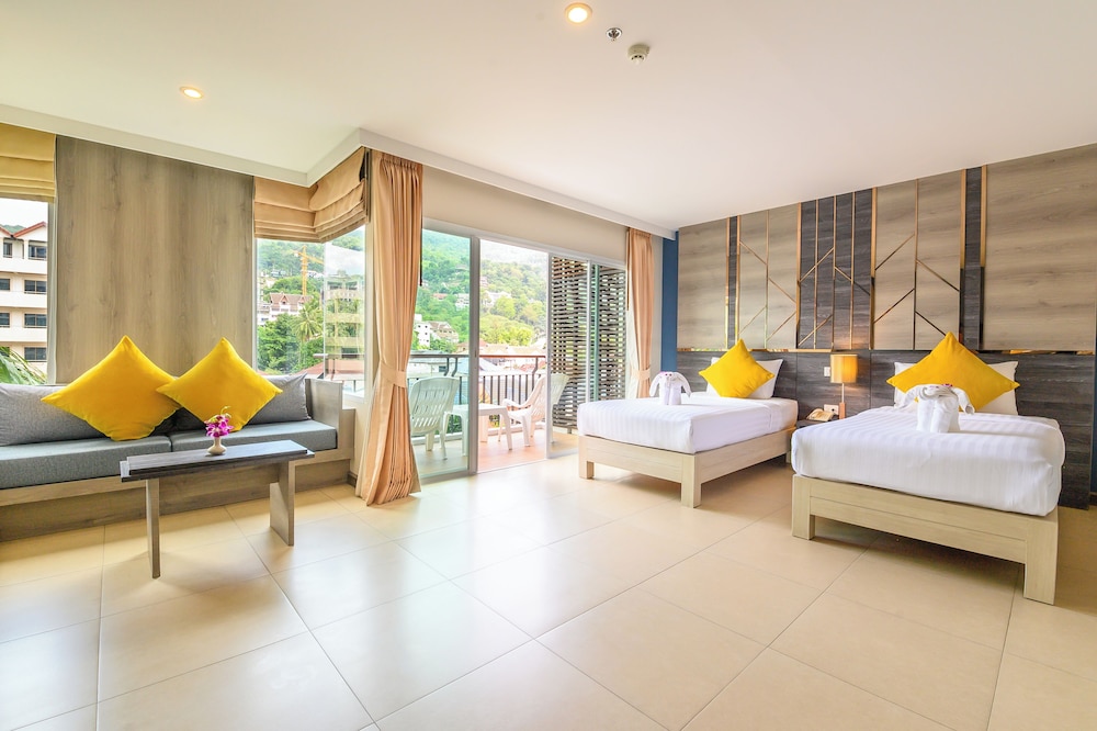 Andakira Hotel — Hotel rooms in Patong Beach, Phuket Province