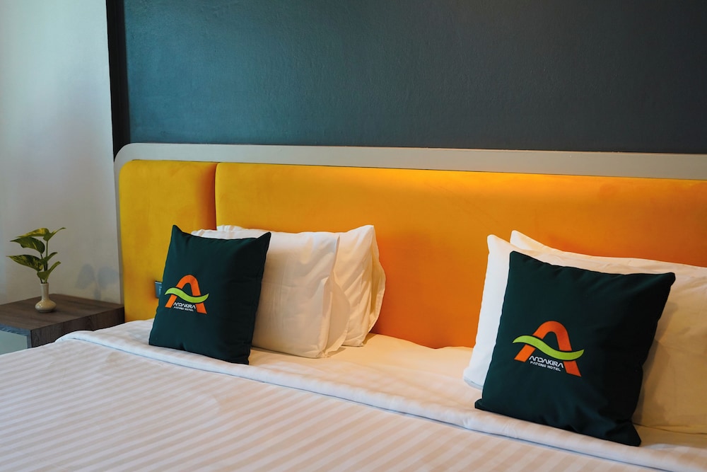Andakira Hotel — Hotel rooms in Patong Beach, Phuket Province